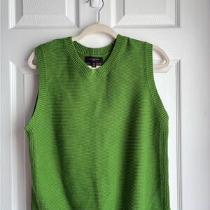 Banana Republic Vibrant Green Sleeveless Crewneck Sweater